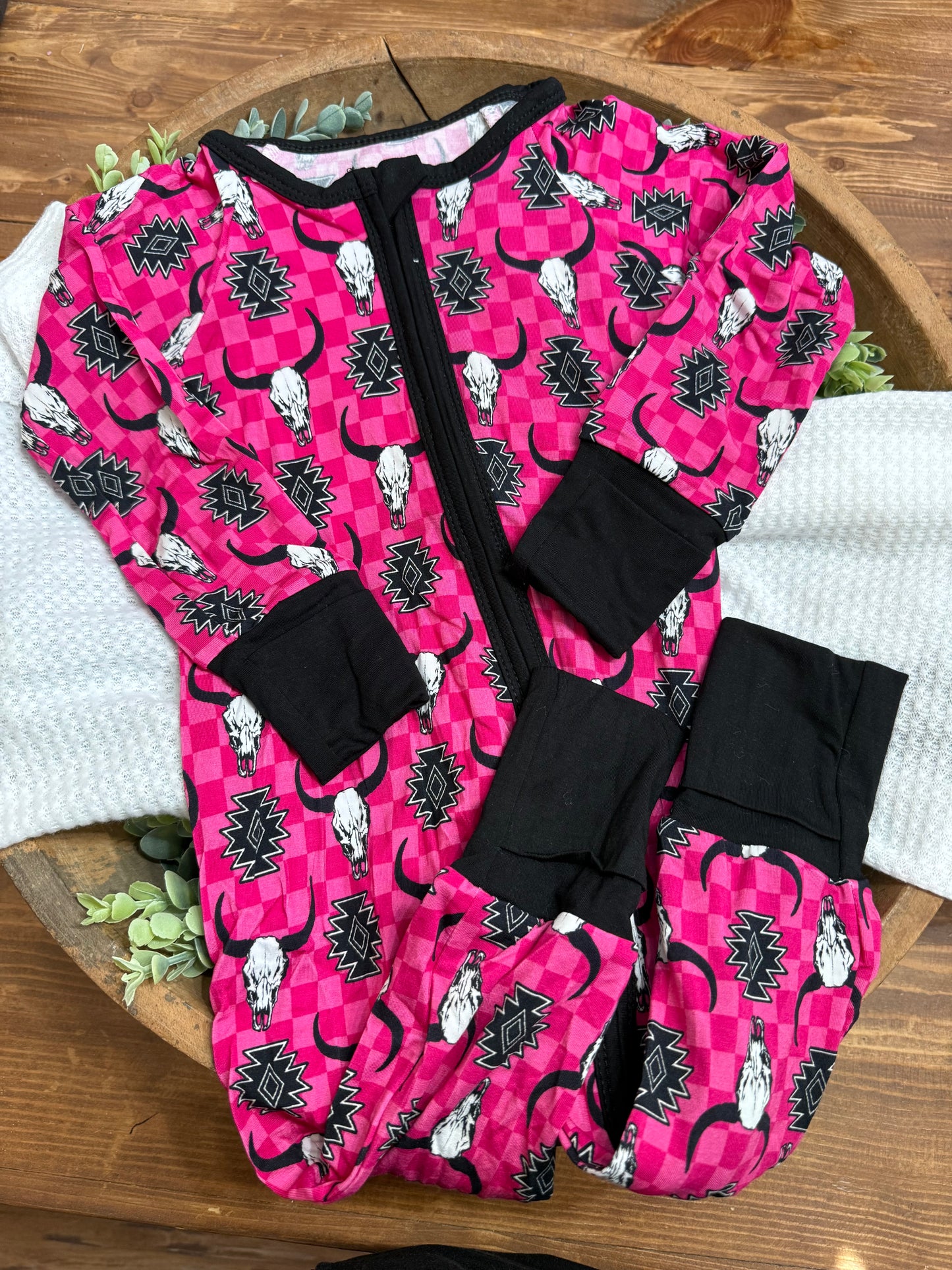 Bamboo zippy pink skull