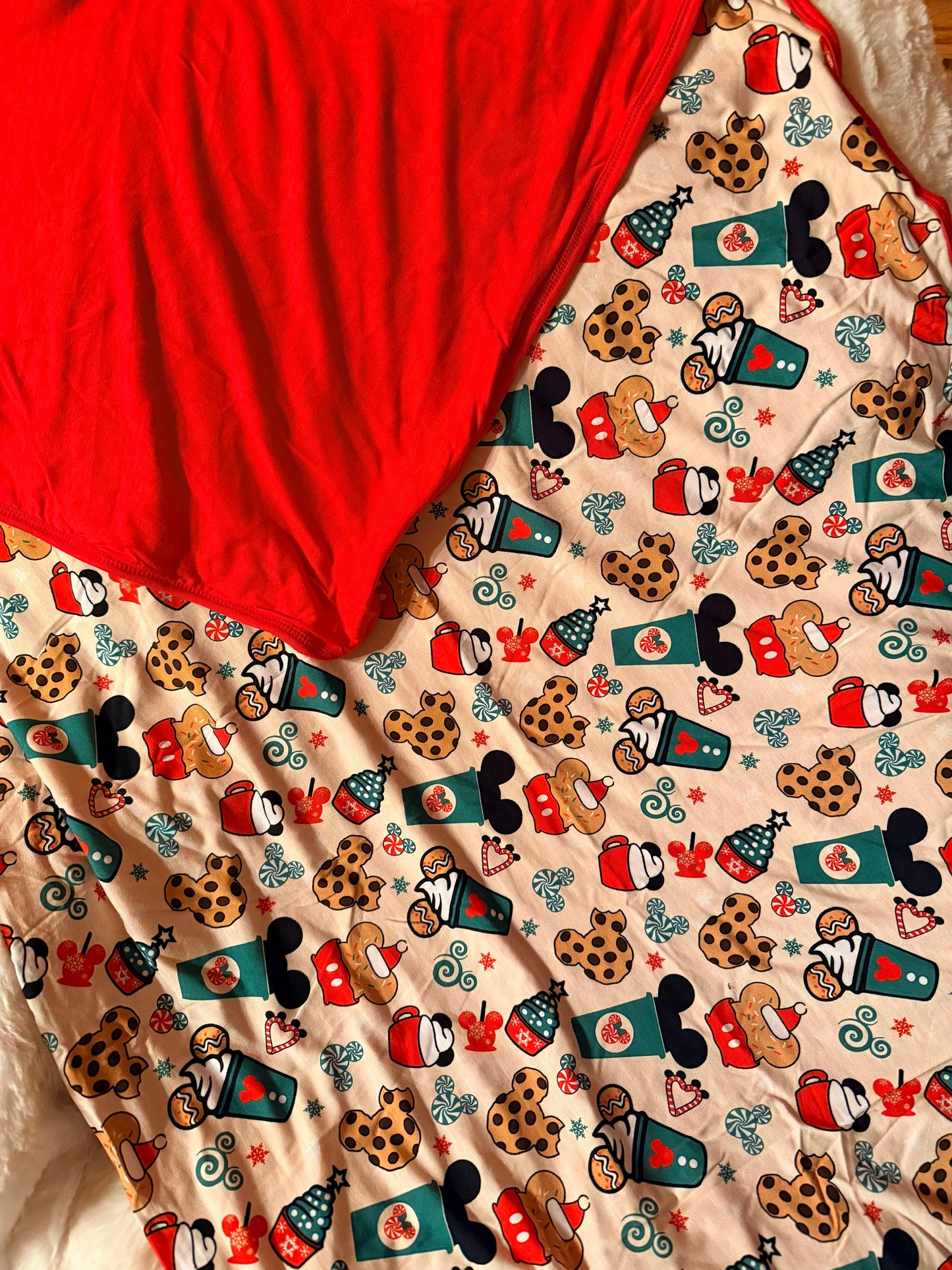 Bamboo blanket- Christmas Mickey