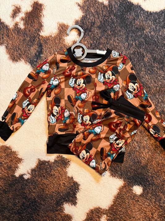 Cowboy Mickey daywear
